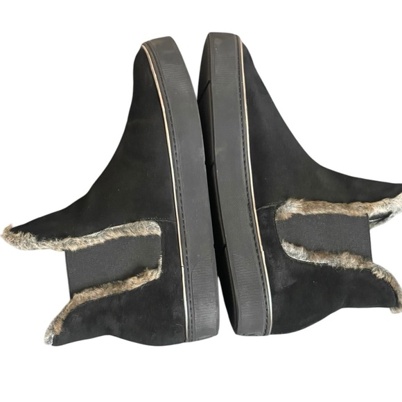 Stuart Weitzman Women's black Gray
Fur Trim Ankle Boot Size 8.5M - Picture 6 of 13